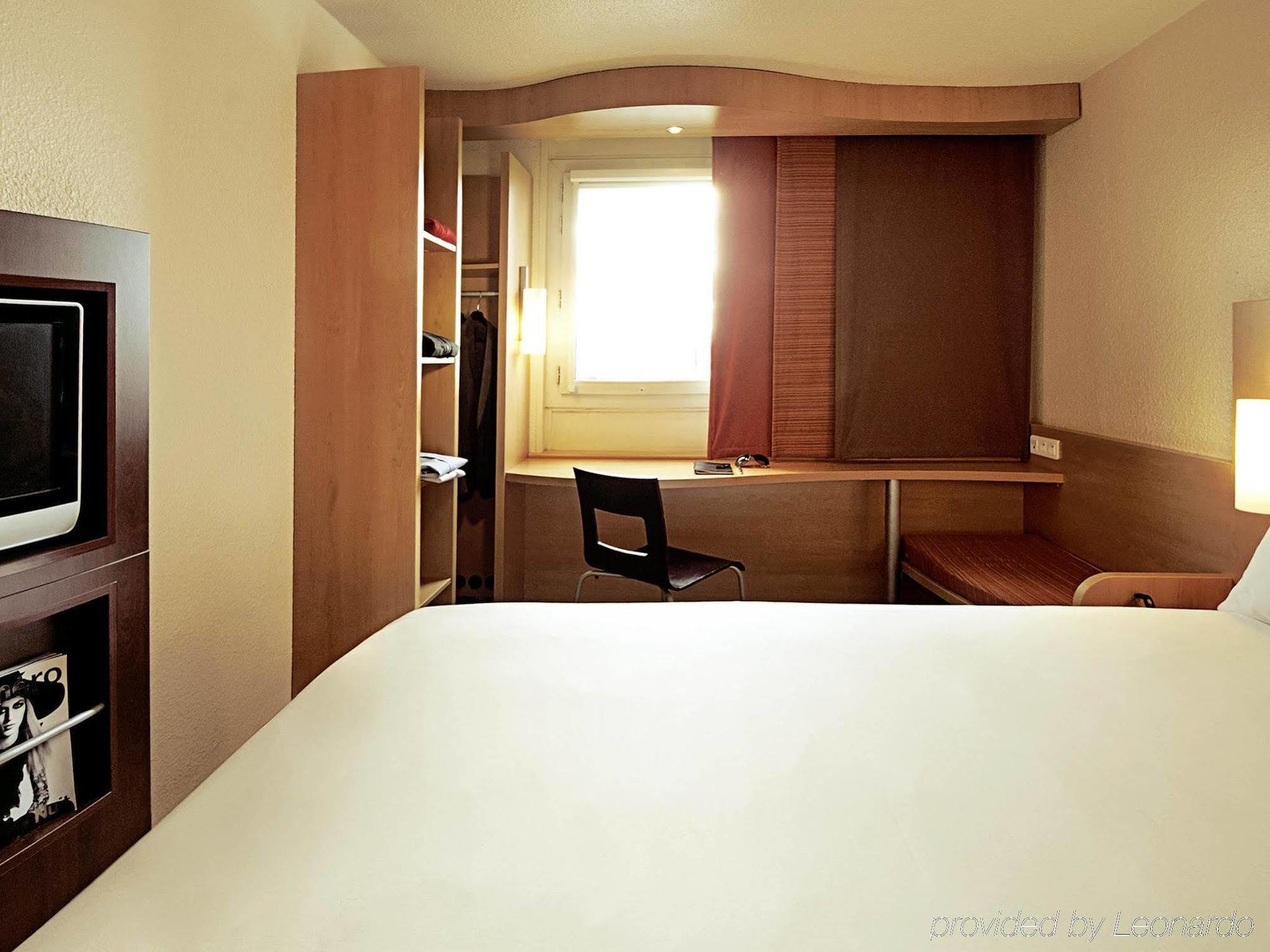 B&B Hotel Calais Terminal Cite Europe 3 Etoiles Coquelles Exterior photo
