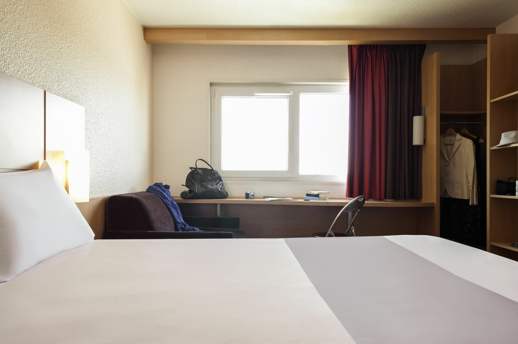 B&B Hotel Calais Terminal Cite Europe 3 Etoiles Coquelles Exterior photo